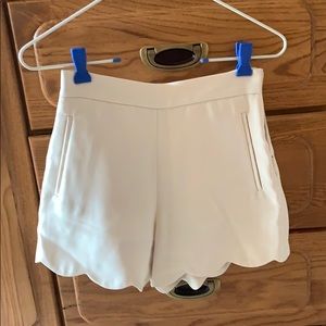 Scallop Trim Shorts!